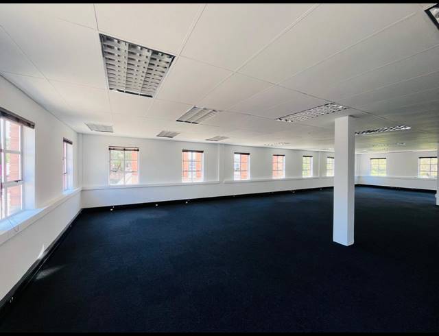 360M² OFFICE TO LET IN FOURWAYS